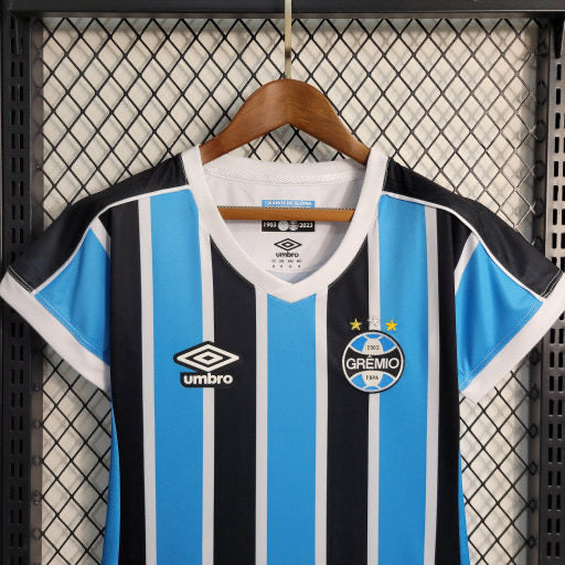 Camisa Grêmio Home 23/24 - Umbro Versão Feminina